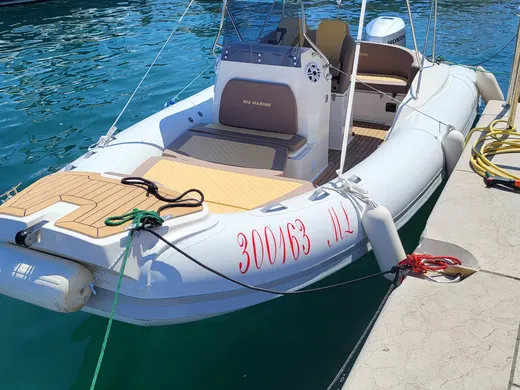 RIS Marine 650 Galerija plovila 6