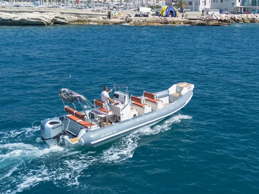 RIS Marine 750 Galerija plovila 3