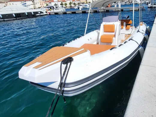 Tiger Marine 750 Galerija plovila 4