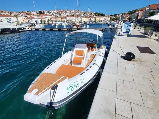 Tiger Marine 750 Galerija plovila 5
