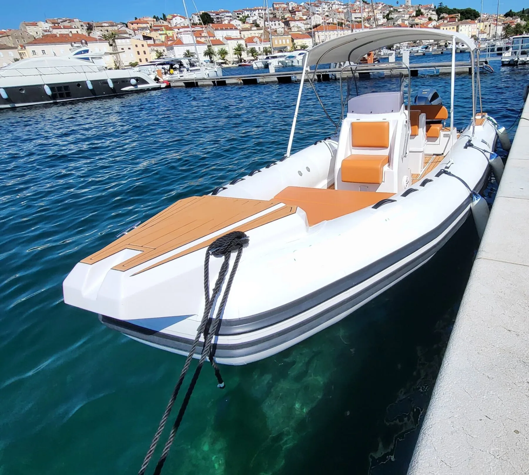 Rent a Boat Bruschetta galerija 6